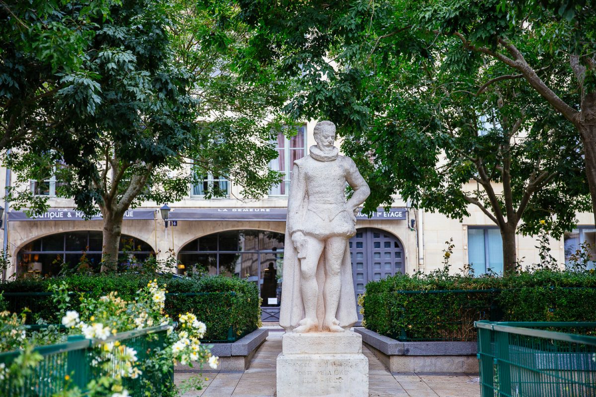 Statue de Malherbe, Caen