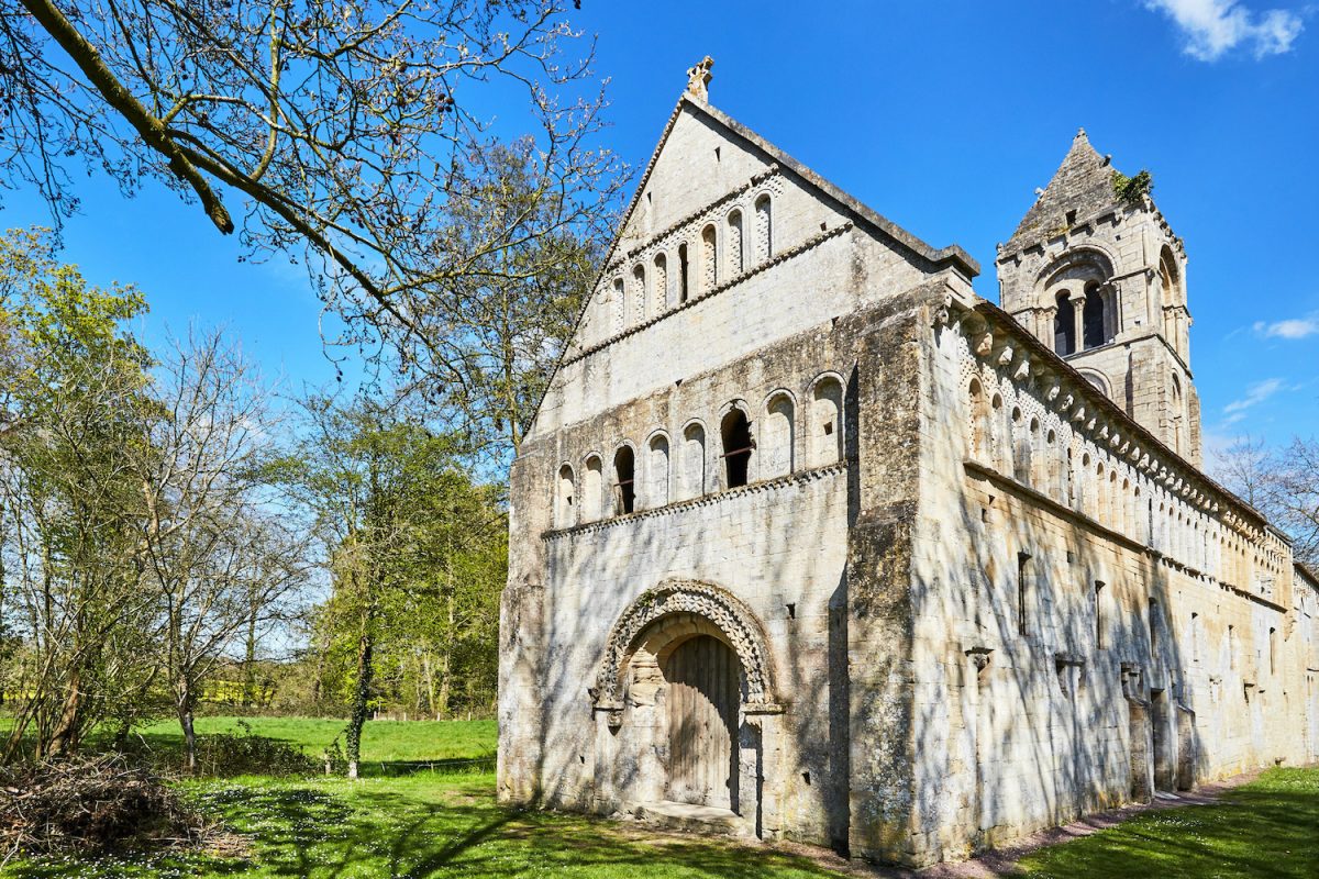 Eglise Saint Pierre de Thaon