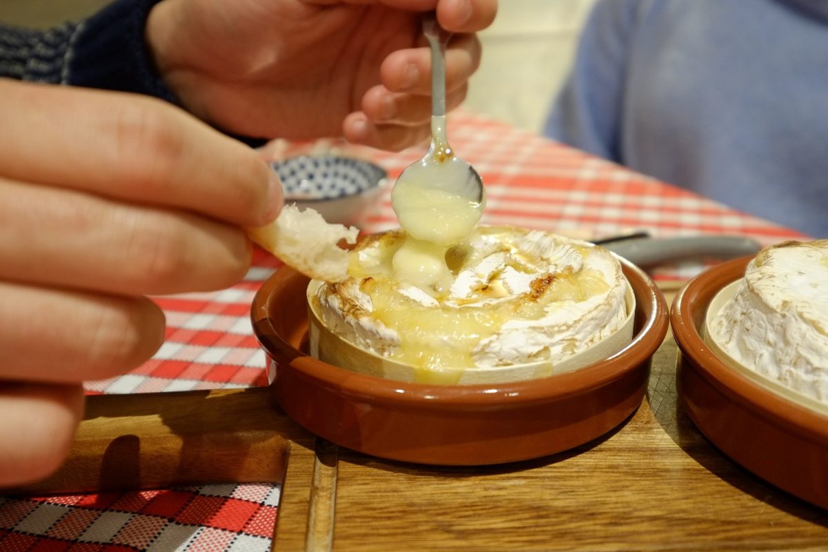 Camemberts rôtis à la fromagerie le Conquérant