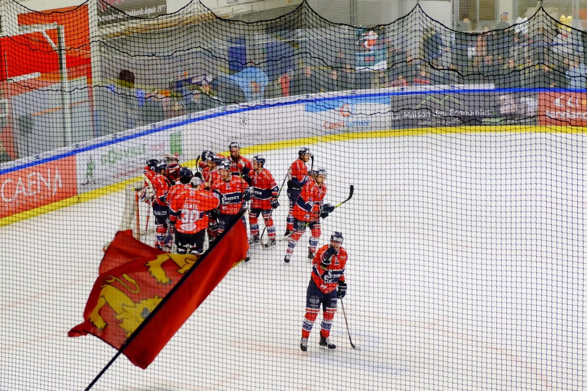 Match de hockey sur glace à Caen