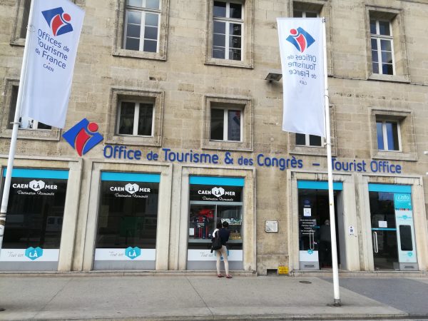 Façade de l'Office de Tourisme et des Congrès de Caen la mer