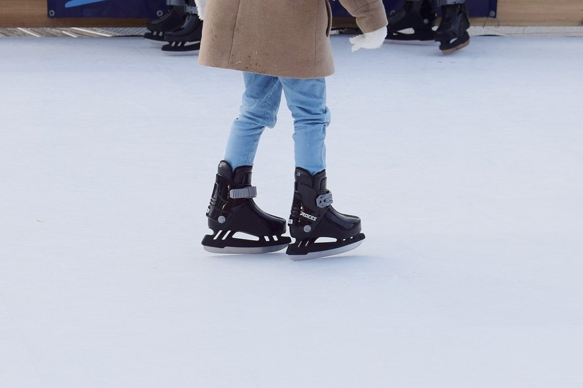 Patinoire de Noël à Caen la mer
