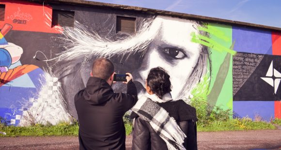 Dans ma ville on traîne : dans les pas d’Orelsan à Caen