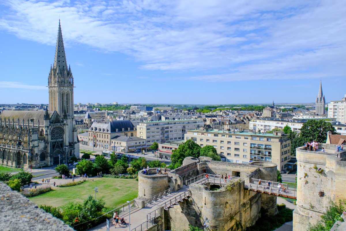 Vue panoramique depuis les remparts du Château de Caen