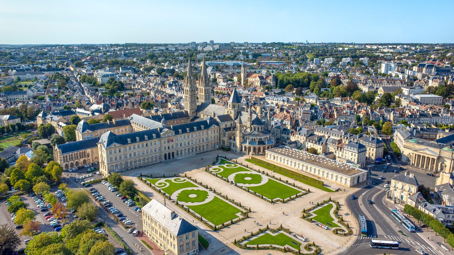 Caen la mer, à travers les siècles