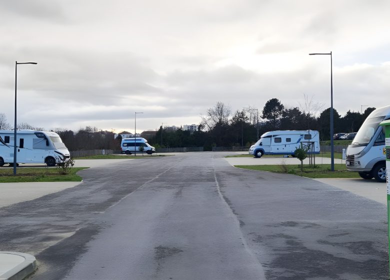 14-calvados-caen-aire-campingcarpark-tourisme