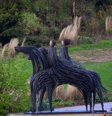 Statue de Guillaume Le Conquérant et Mathilde De Flandre