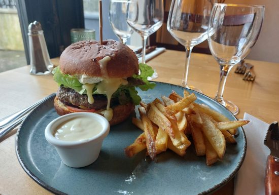 l-embroche-burger-normand