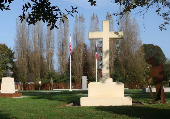 Croix du sacrifice – MUSÉE DE LA BATTERIE DE MERVILLE 14
