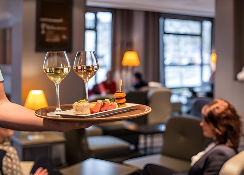 Hôtel Mercure Caen centre port de plaisance - Bar 