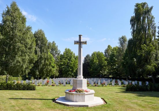 46062-Cambes-en-Plaine–cimetiere-militaire-britannique-Caen-la-mer-Tourisme—Fabien-MAHAUT-1200px