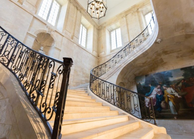 46134-Caen__escalier_d_honneur_de_l_Abbaye_aux_Dames-Caen_la_mer_Tourisme___Pauline___Mehdi_-_Photographie