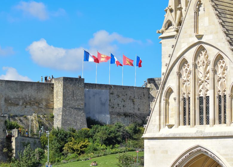 533830-Remparts_du_Chateau_de_Caen-Caen_la_mer_Tourisme___Alix_JONET