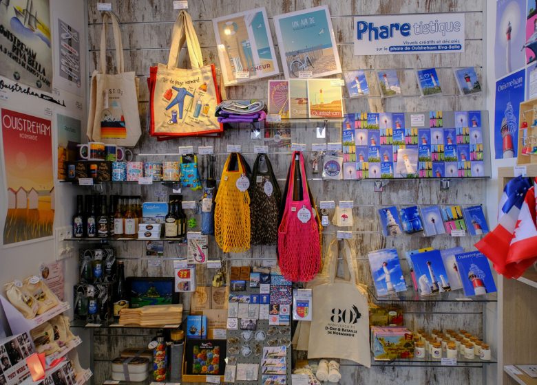 586573-Boutique_souvenirs_de_l_Office_de_Tourisme_de_Ouistreham-Caen_la_mer_Tourisme___Alix_JONET-1200px