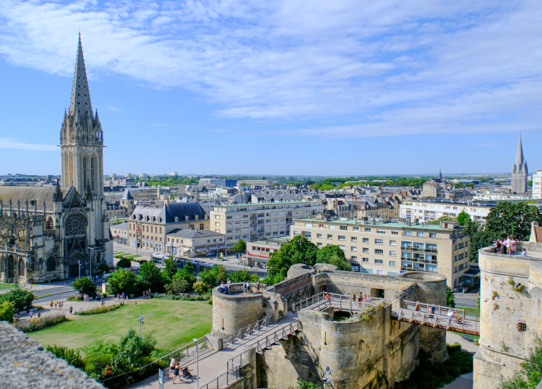 595693-Vue_depuis_les_remparts_du_chateau_de_Caen-Caen_la_mer_Tourisme___Alix_JONET-1200px