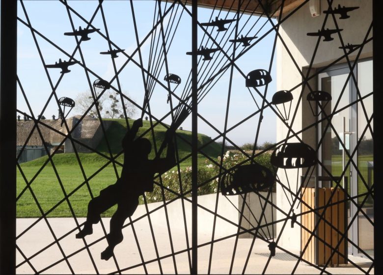 Portail d’entrée entier droit- MUSÉE DE LA BATTERIE DE MERVILLE 14