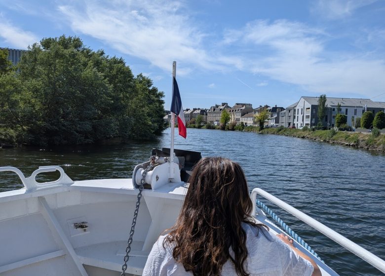 Balade_en_bateau_les_Vedettes_Caennaises-Caen_la_mer_Tourisme___Alix_JONET
