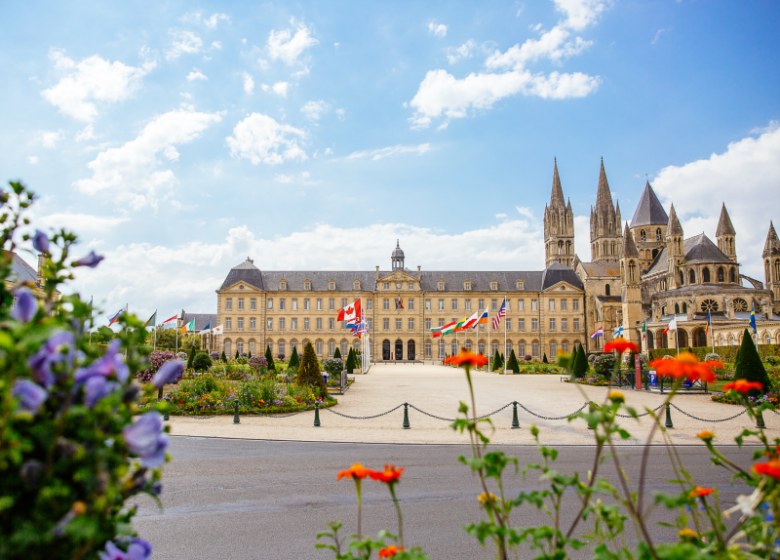 800x600_54529-Abbaye-aux-Hommes-Caen-la-mer-Tourisme—Les-Conteurs–Droits-reserves-Office-de-Tourisme—des-Congres–2