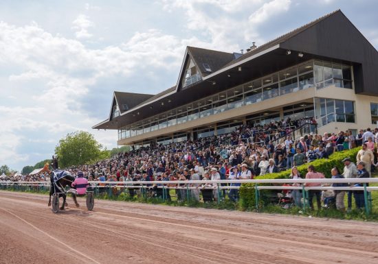 A la découverte des coulisses de l’hippodrome