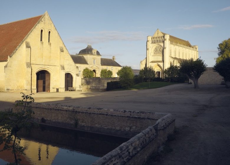 Abbaye d’Ardenne – Vue exterieur bibliotheque IMEC –