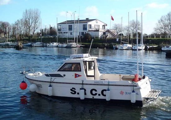 Bateau école