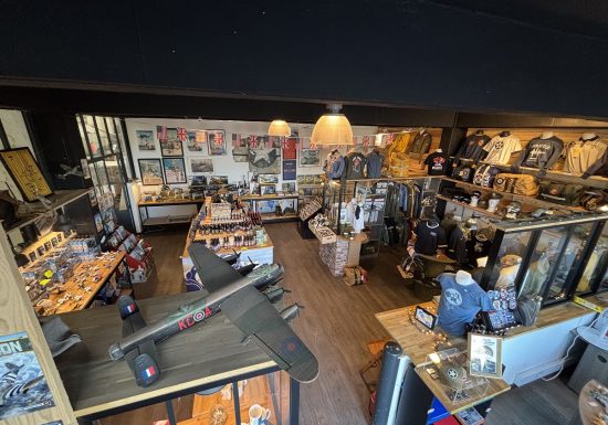 Boutique – D-Day Wings Museum – ©Manon Sandret
