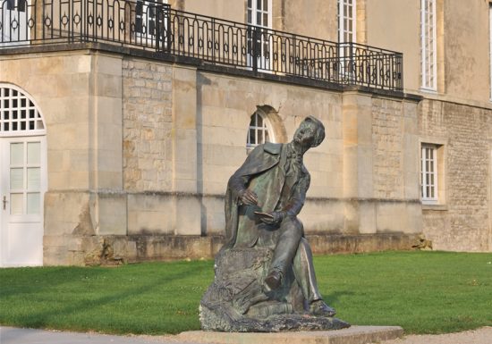 Statue du musée de Normandie à Caen