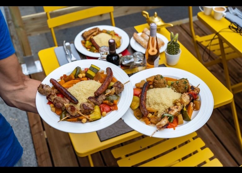 Plat de couscous à l'Oriental Couscous