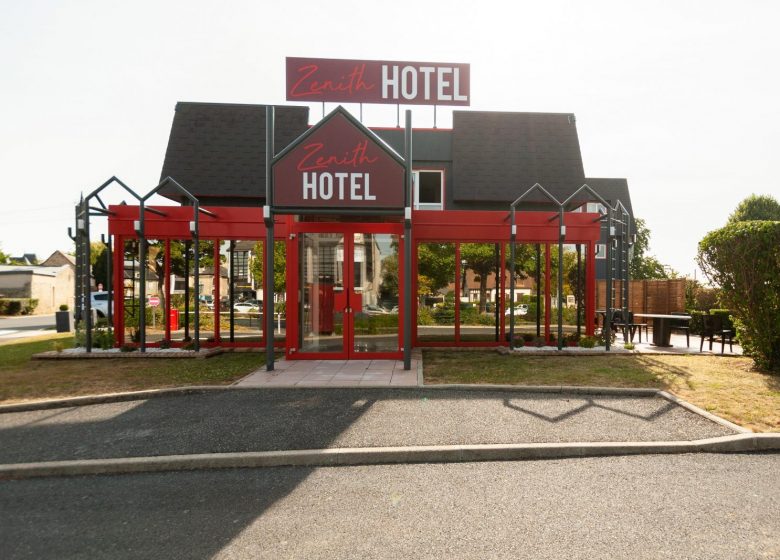 hotel-zenith-caen-parc-expo-facade-entre-salle