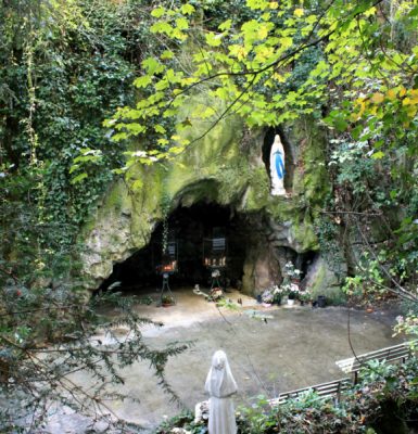 Le Petit Lourdes