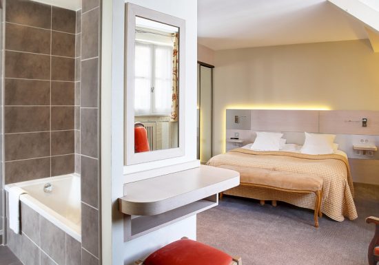 Hotel Best Western le Dauphin – Caen