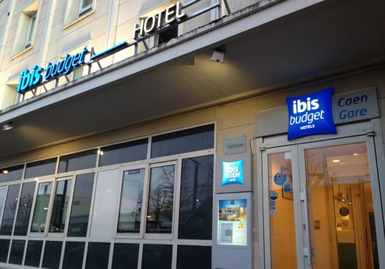 Hotel Ibis Budget Caen Gare – entrée