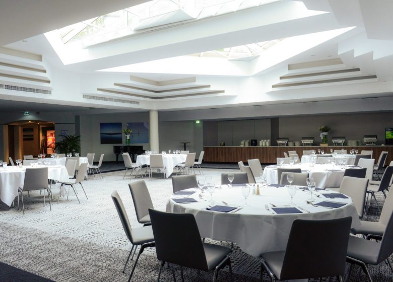 Hôtel Mercure Caen centre port de plaisance – Atrium déjeuner © MDesdoits