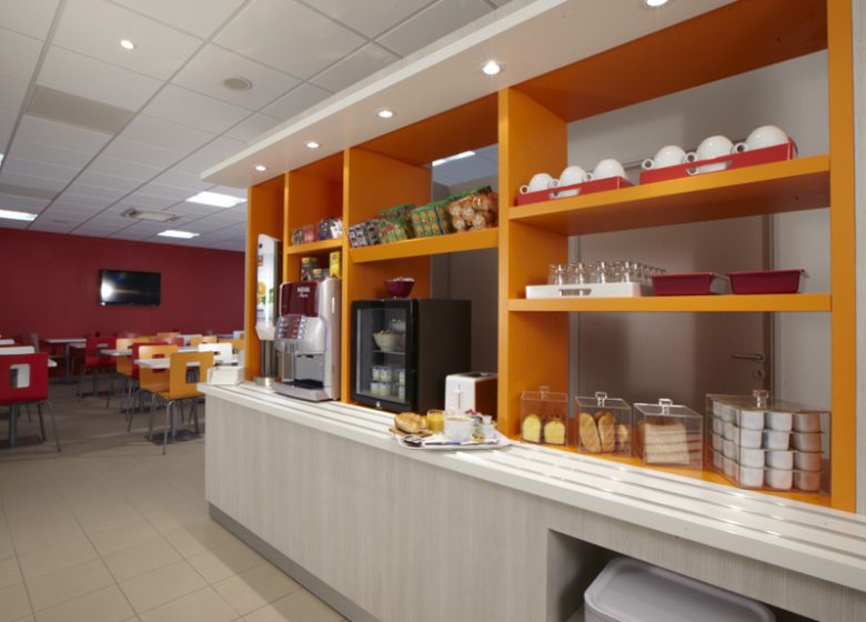 Salle de petit déjeuner de l'Hotel Première Classe de St Contest