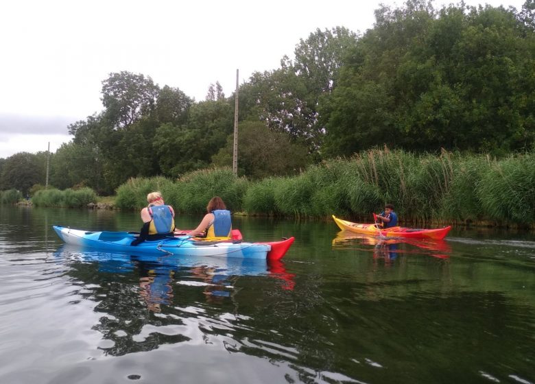 Balade en kayak de mer sur le canal