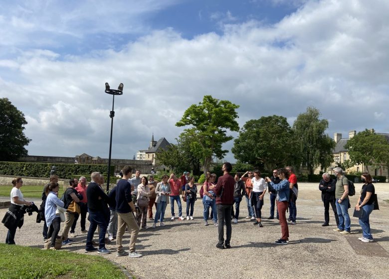 Chasse aux indices avec Petits Meurtres entre Amis à Caen en Normandie