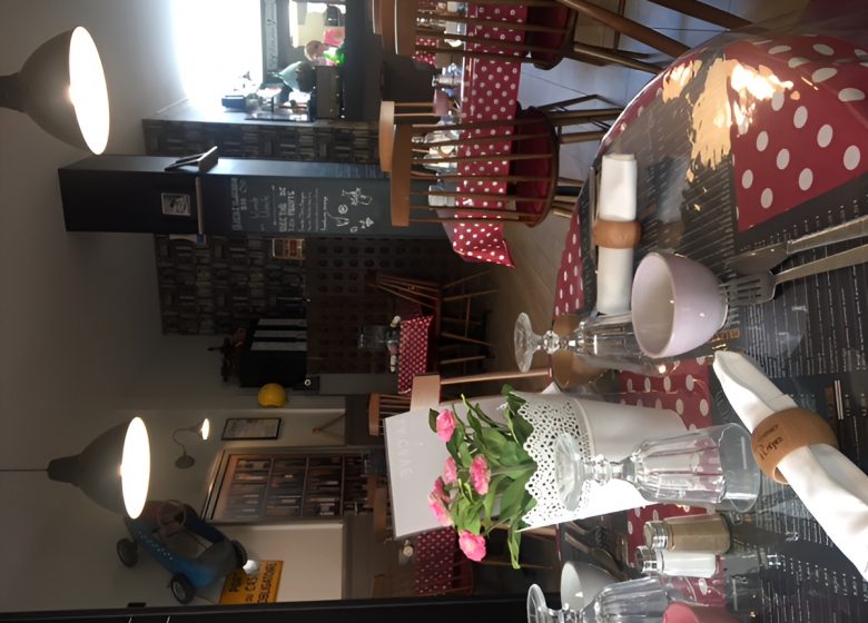 Salle de la crêperie Le Grenier à Crêpes à Caen en Normandie