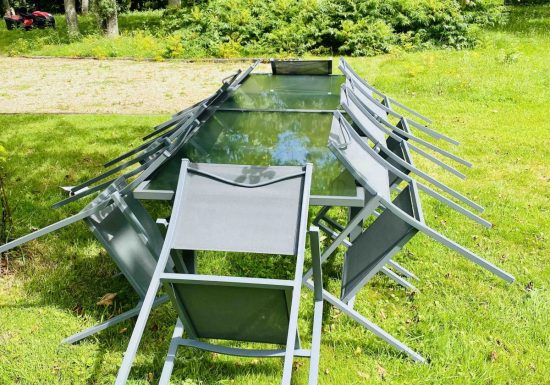 La Balanderie – grande table de jardin