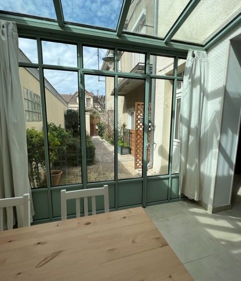 la-belle-de-nacre-cuisine-vue-sur-terrasse