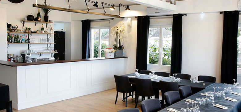 Le loft Salle de reunion U + Bar (2)-©La Moulerie – Le loft