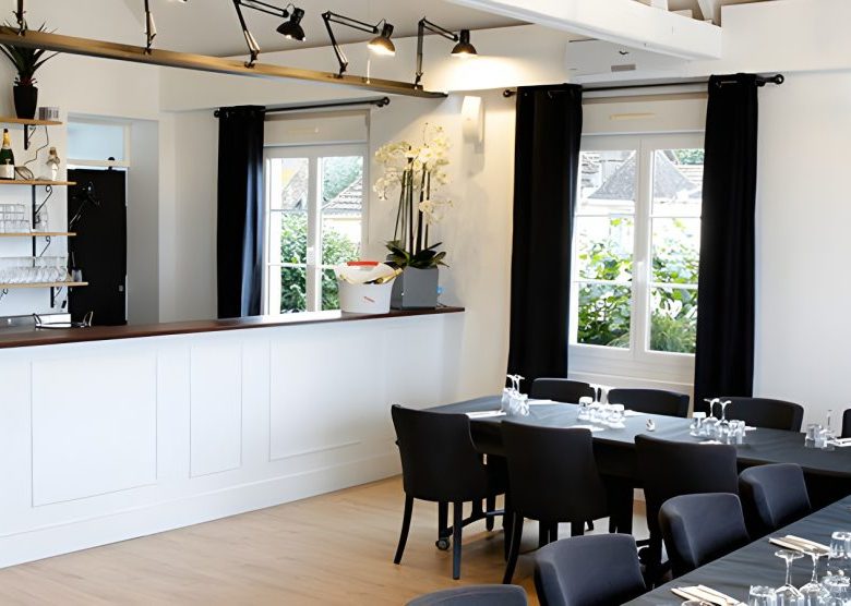 Le loft Salle de reunion U + Bar (2)