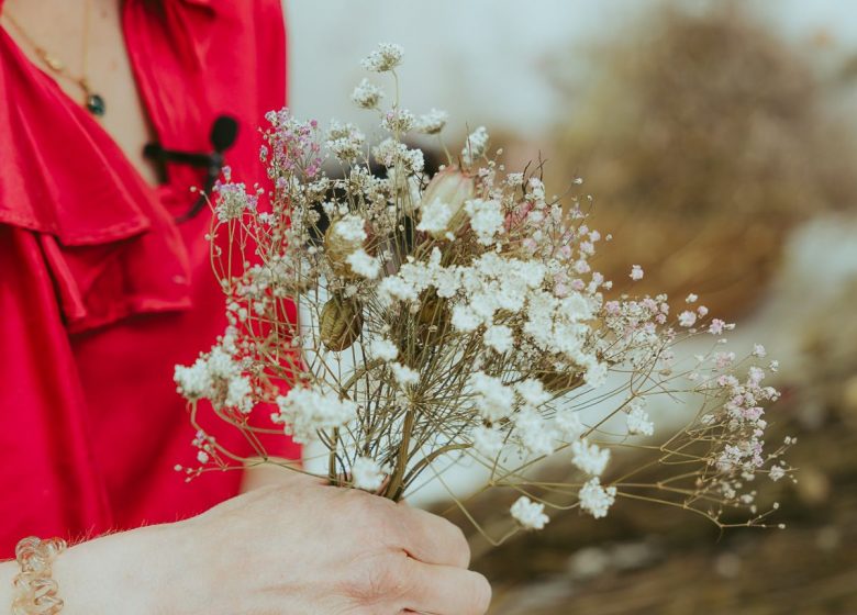 Atelier fleurs séchées avec la ferme florale Fleurs de la Clarté en Normandie