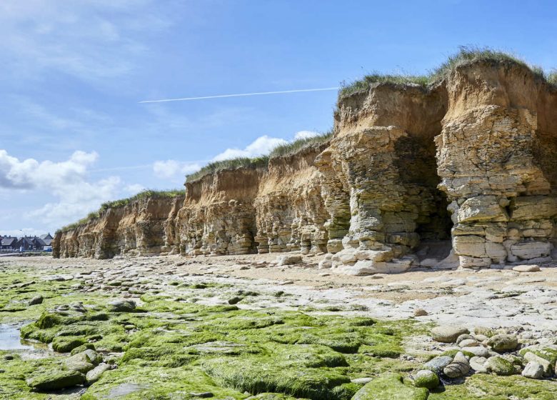 Lion-sur-mer__falaises-Caen_la_mer_Tourisme___Fabien_MAHAUT