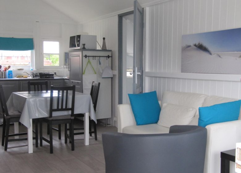 Location Clevacances a Ouistreham, vue sur le sejour-salon