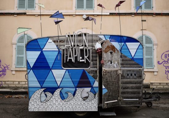 Collectif La Méandre – Avion Papier