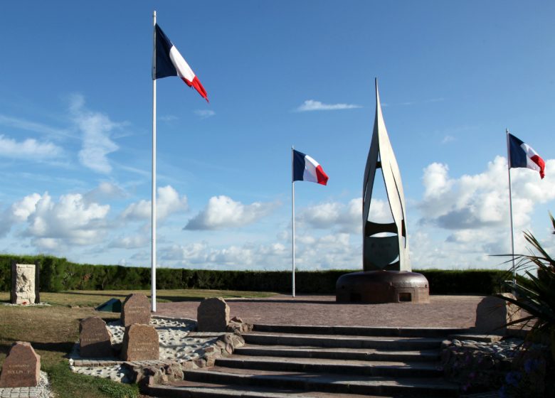 Ouistreham-Monument-Francais-Libres-Caen-la-mer-Tourisme-Gregory-WAIT