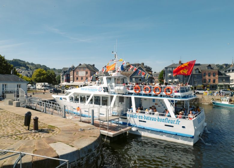 Promenade-en-bateau-Honfleur-Ville-d-Honfleur–10-