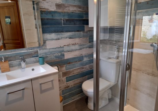 gite-des-myrtilles-salle-d-eau