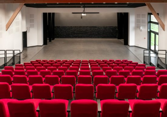 Salle Colleville Montgomery – Gradins – ©ph-Delval