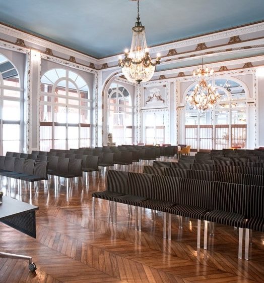 Salle de réunion du Grand Hôtel de Cabourg
